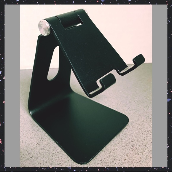 Black Metal Universal iPhone / Android Desk Stand - Picture 4 of 4